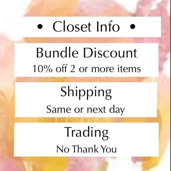 Kendra Scott Gold Finish Earring Display Stands - Picture 4 of 4